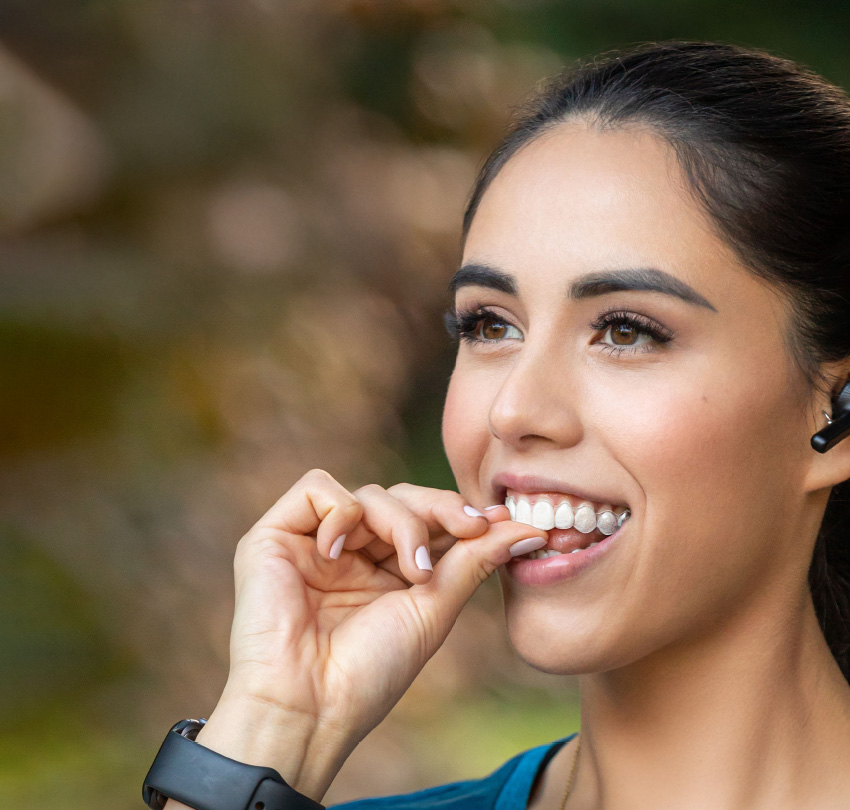 Discover the Clear Choice Between Invisalign Aligners vs. Competitors in Chantilly